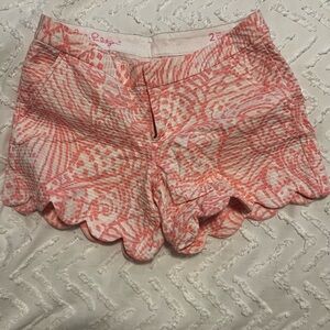 LILY PULITZER. pink and white shorts. size 2